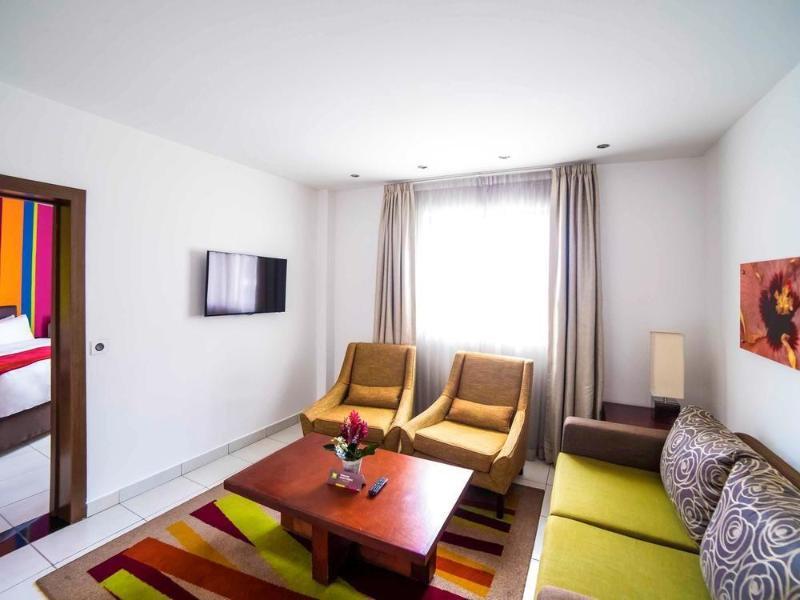 Amber Hotel Akra Dış mekan fotoğraf